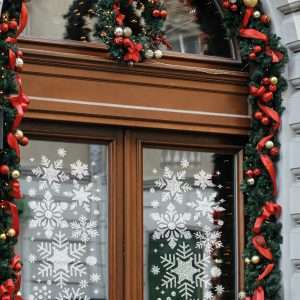 Plastic Reusable Window Christmas Stencil for Artificial Snow // SNOWFLAKES BORDER - Size M (21x45cm)